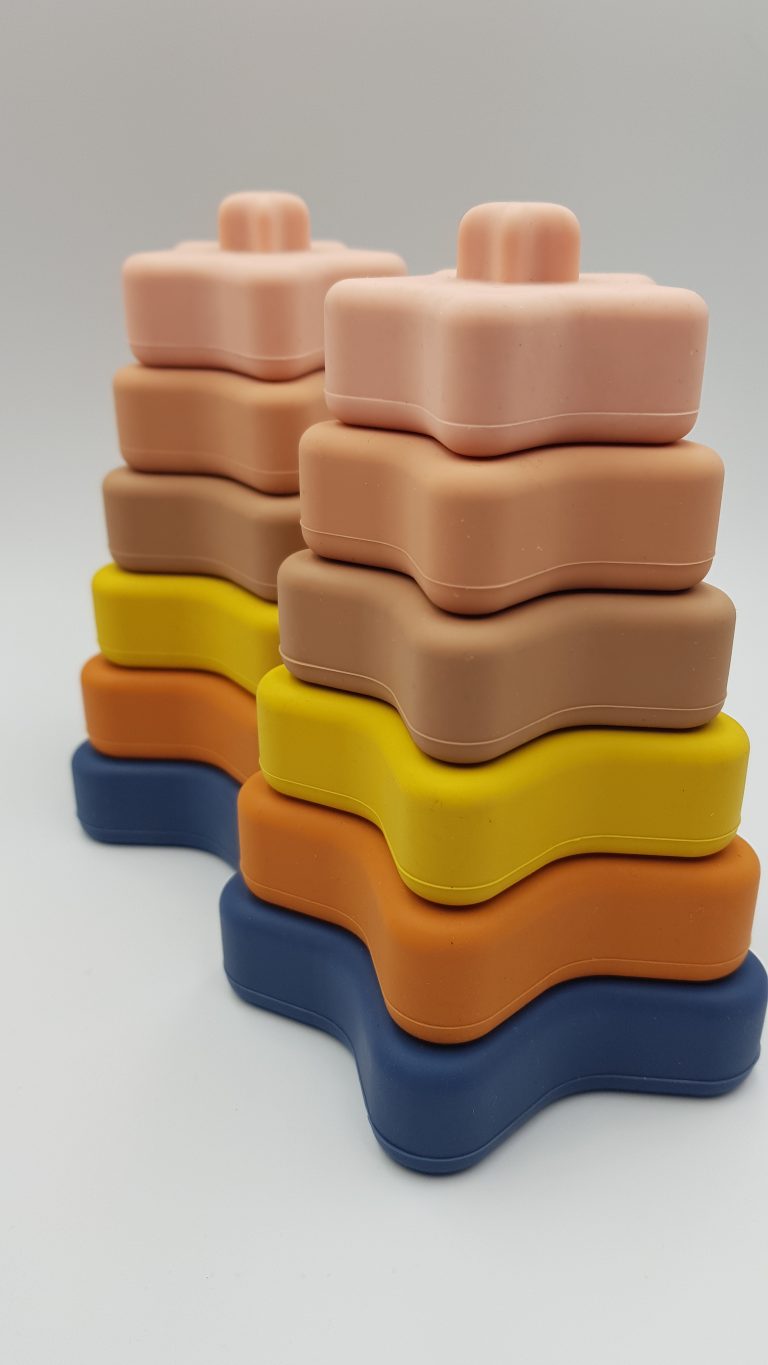 Mama Chew Star Stacker Set