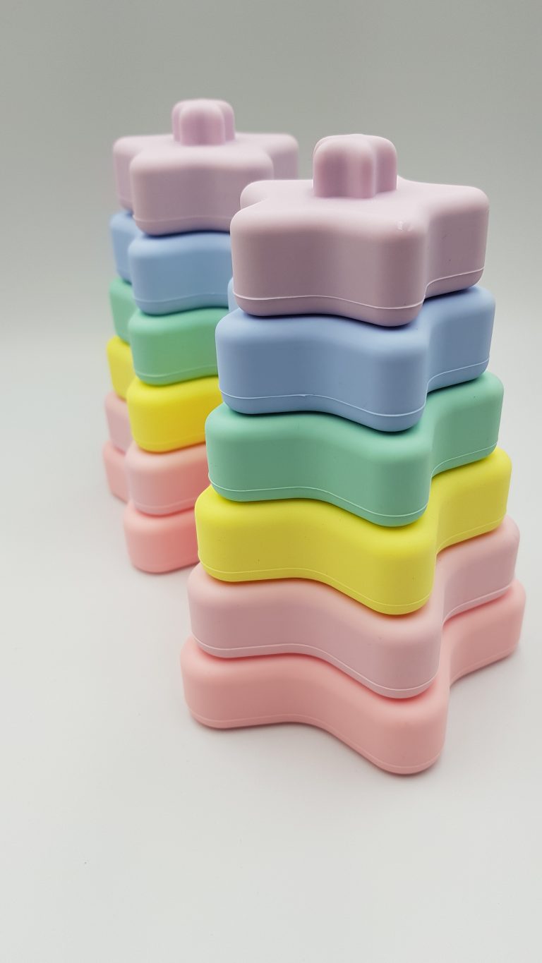 Mama Chew Star Stacker Set