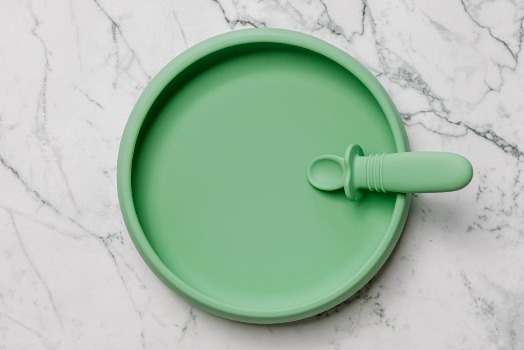 Suckie Scoop Plate